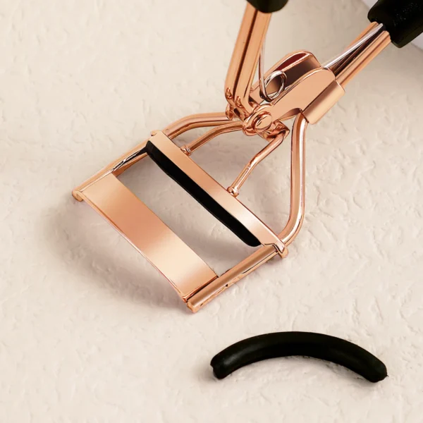 Portable Eyelash Curler - Image 3